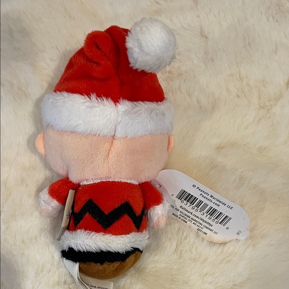 Hallmark 2018 Itty Bitty Toys for Tots Peanuts Collectibles - Picture 10 of 13